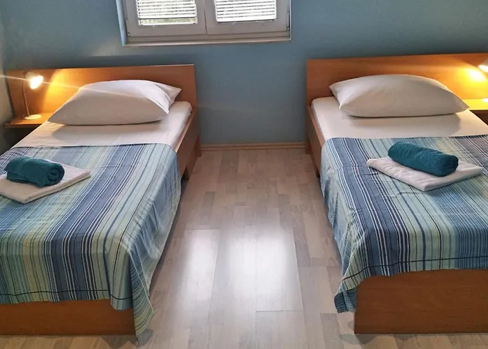 Mateo - One Bedroom - Apartman *